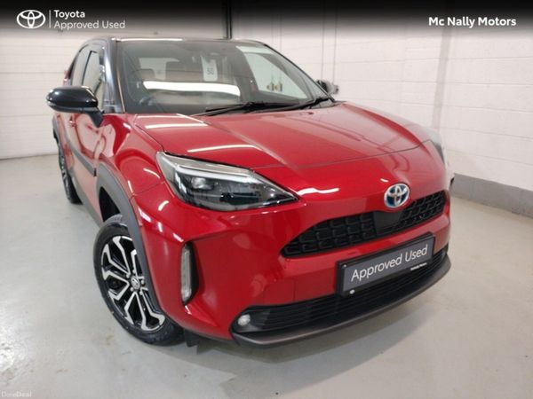 Toyota Yaris Cross Hatchback, Petrol Hybrid, 2023, Red