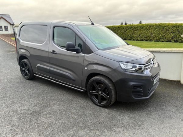 Citroen Berlingo MPV, Diesel, 2023, Grey