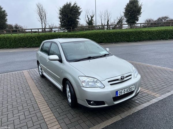 Toyota Corolla Hatchback, Petrol, 2005, Silver
