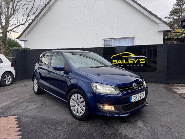Volkswagen Polo Hatchback, Petrol, 2013, Blue