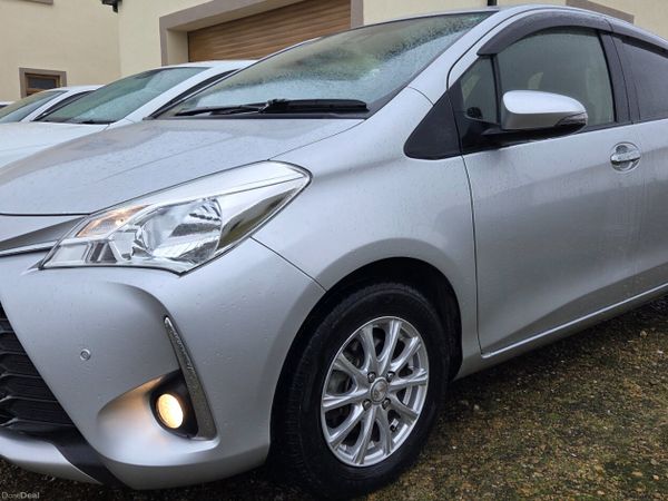 Toyota Yaris Hatchback, Petrol, 2018, Silver