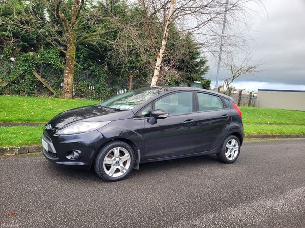 Ford Fiesta Hatchback, Petrol, 2010, Black
