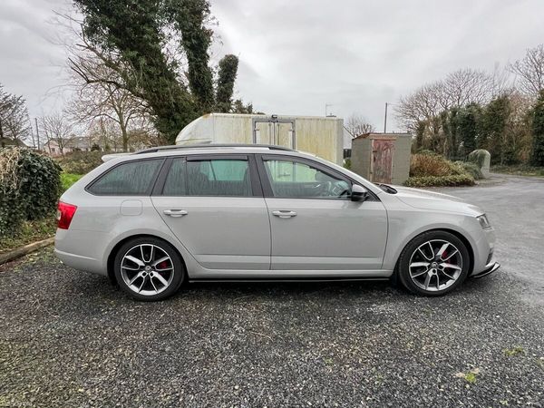 Skoda Octavia Estate, Diesel, 2016, Grey