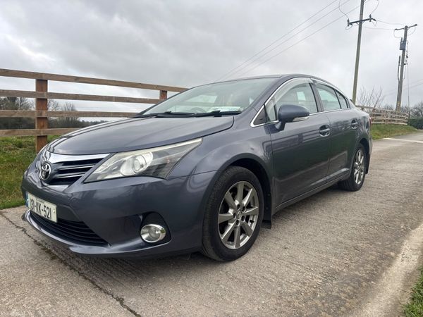 Toyota Avensis Saloon, Diesel, 2013, Blue