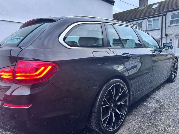 BMW 5-Series Estate/Jeep, Diesel, 2015, Black