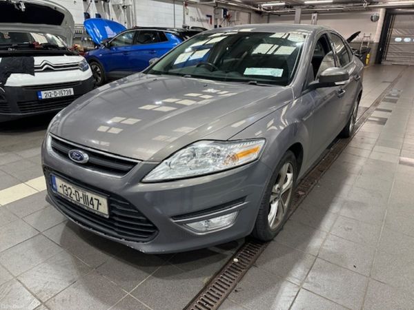 Ford Mondeo Saloon, Diesel, 2013, Brown