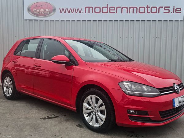 Volkswagen Golf Hatchback, Petrol, 2015, Red