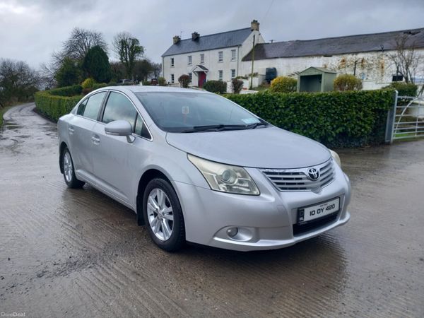 Toyota Avensis Saloon, Petrol, 2010, Silver