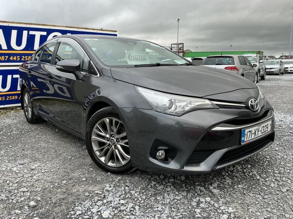 Toyota Avensis Saloon, Diesel, 2017, Grey