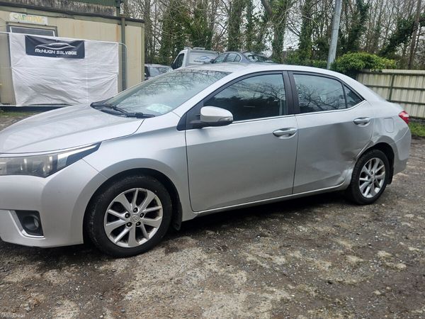 Toyota Corolla Saloon, Diesel, 2015, Silver
