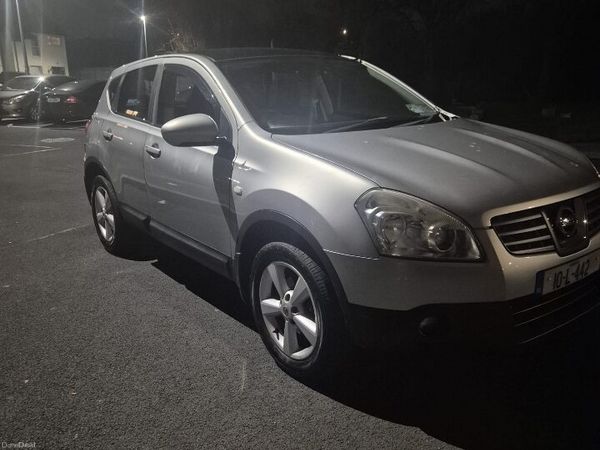 Nissan Qashqai Hatchback, Petrol, 2010, Silver