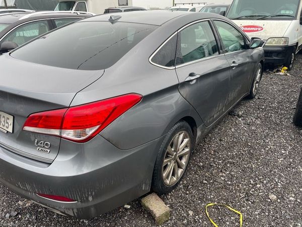 Hyundai i40 Saloon, Diesel, 2013, Silver