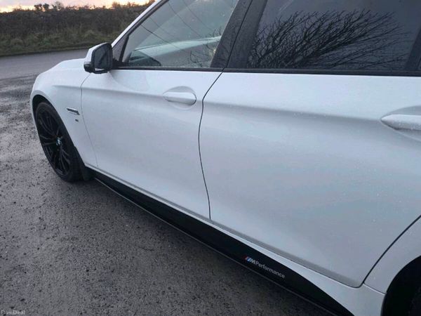 BMW 5-Series Saloon, Diesel, 2016, White
