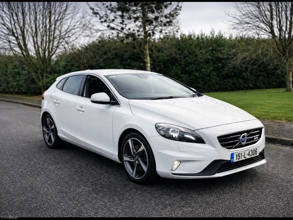 Volvo V40 Hatchback, Diesel, 2015, White
