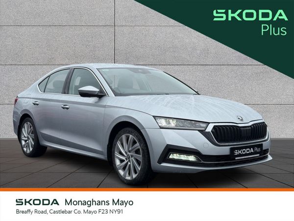 Skoda Octavia Hatchback, Diesel, 2023, Grey