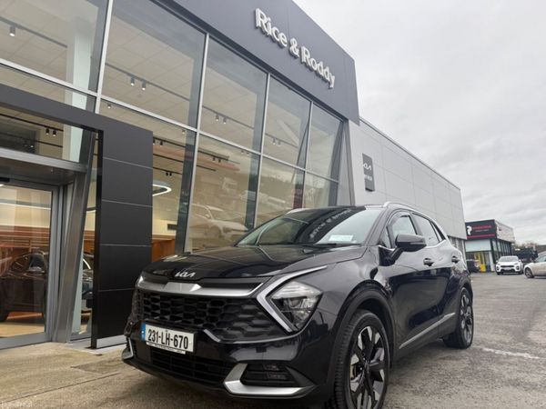 Kia Sportage MPV, Petrol Plug-in Hybrid, 2023, Black