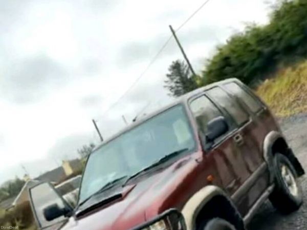 Isuzu Trooper SUV, Diesel, 2000, Red