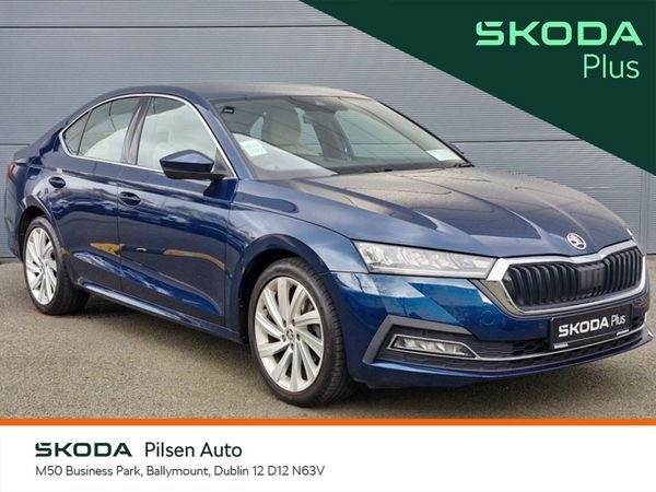 Skoda Octavia Saloon, Petrol, 2022, Blue