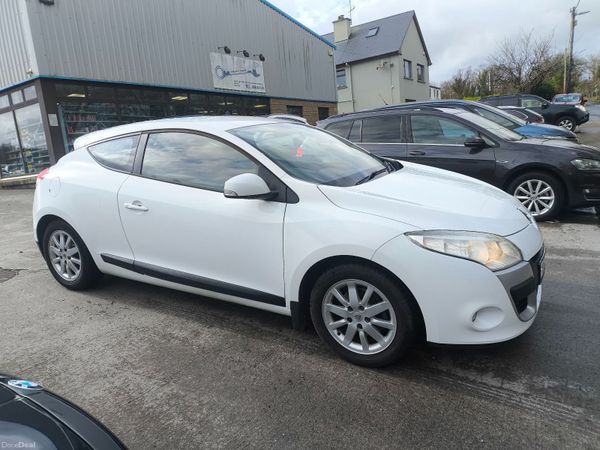 Renault Megane Coupe, Diesel, 2010, White