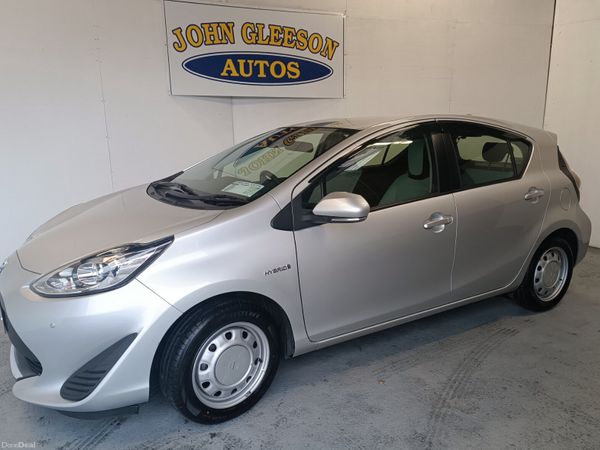 Toyota Aqua Hatchback, Petrol Hybrid, 2020, Silver