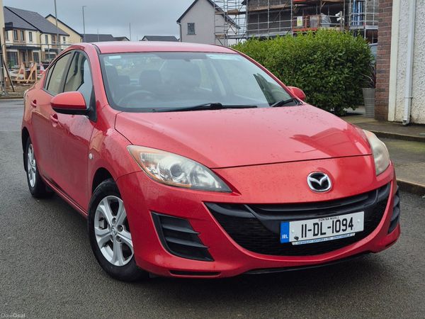 Mazda Mazda3 Saloon, Diesel, 2011, Red