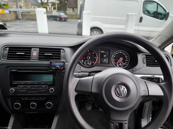 Volkswagen Jetta Saloon, Diesel, 2014, Black