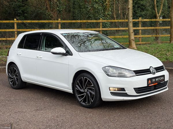 Volkswagen Golf Hatchback, Petrol, 2016, White