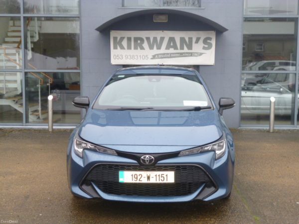 Toyota Corolla Hatchback, Petrol, 2019, Blue