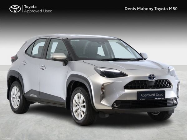 Toyota Yaris Cross SUV, Petrol Hybrid, 2022, Silver
