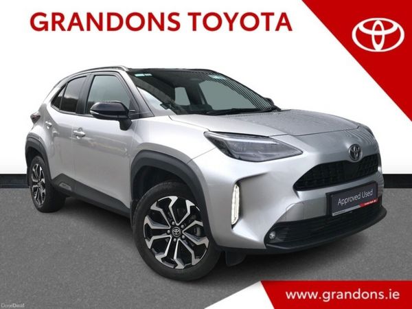 Toyota Yaris Cross Hatchback, Petrol Hybrid, 2025, Silver