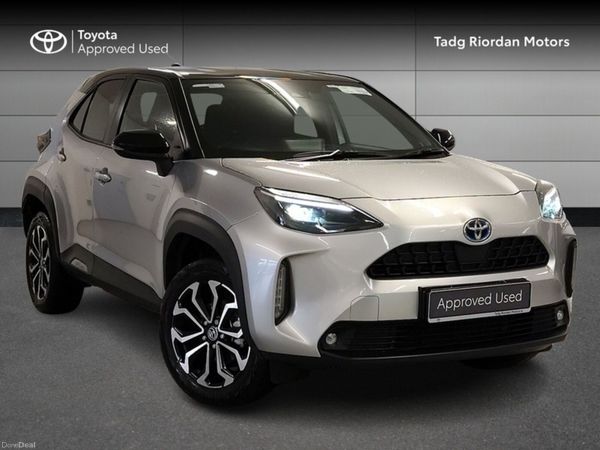Toyota Yaris Cross Hatchback, Petrol Hybrid, 2023, Silver