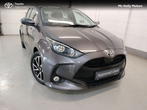 Toyota Yaris Hatchback, Petrol, 2022, Grey