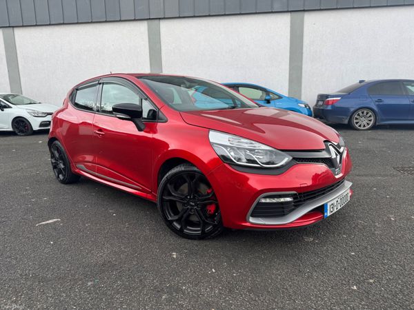 Renault Clio Hatchback, Petrol, 2013, Red