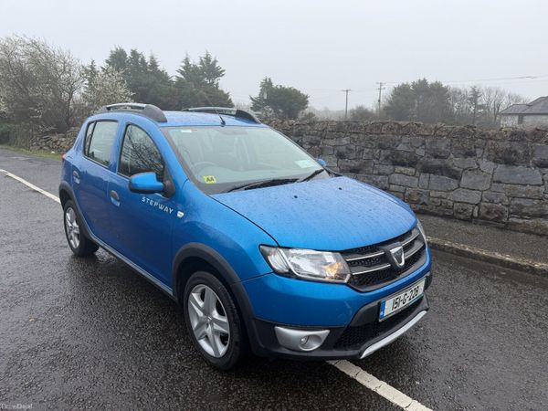 Dacia Sandero Stepway Hatchback, Diesel, 2015, Blue