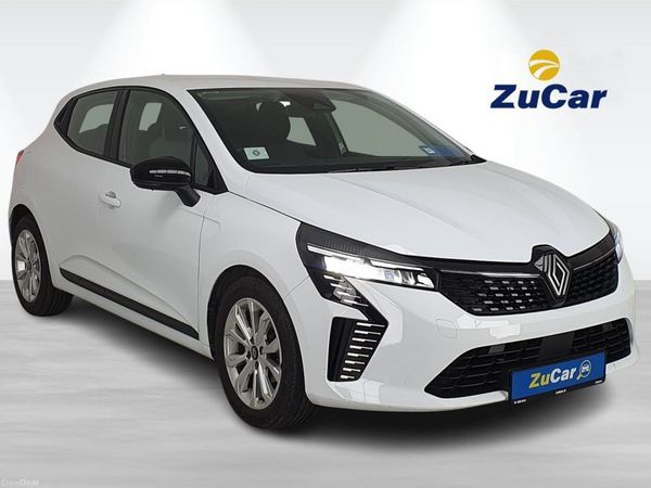 Renault Clio Hatchback, Petrol, 2024, White
