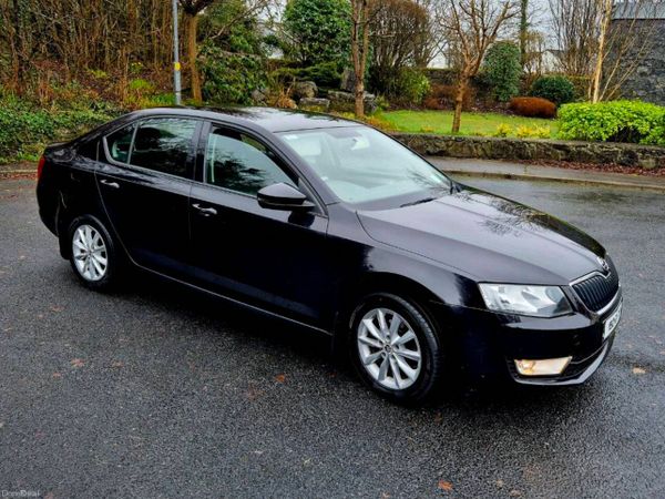 Skoda Octavia Saloon, Diesel, 2015, Black