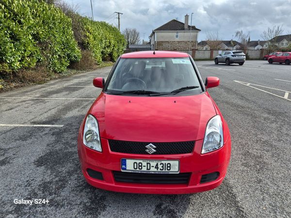 Suzuki Swift Hatchback, Petrol, 2008, Red
