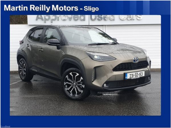 Toyota Yaris Cross Hatchback, Petrol Hybrid, 2023, Green