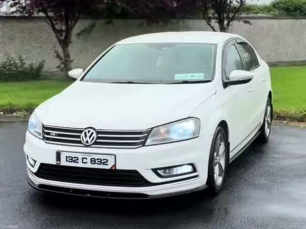 Volkswagen Passat Saloon, Diesel, 2013, White