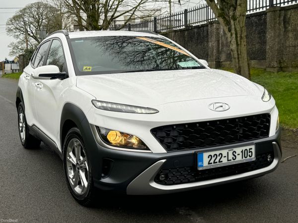 Hyundai KONA MPV, Petrol, 2022, White