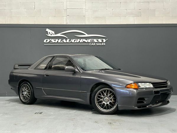 Nissan Skyline Coupe, Petrol, 1991, Grey
