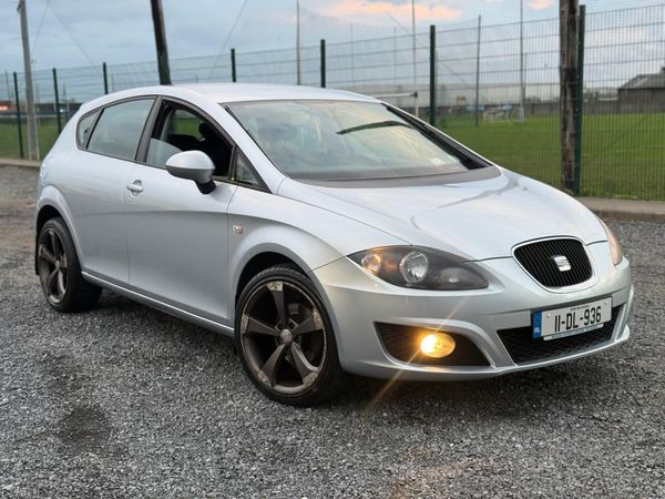 SEAT Leon Hatchback, Diesel, 2011, Grey