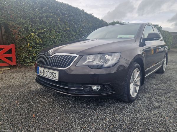 Skoda Superb Saloon, Diesel, 2014, Brown