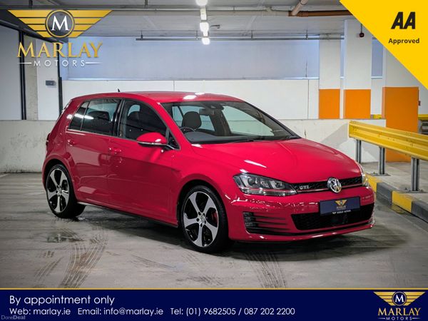Volkswagen Golf Hatchback, Petrol, 2015, Red