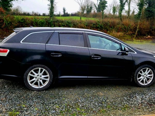 Toyota Avensis Estate, Diesel, 2010, Black