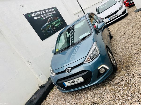 Hyundai i10 Hatchback, Petrol, 2017, Blue