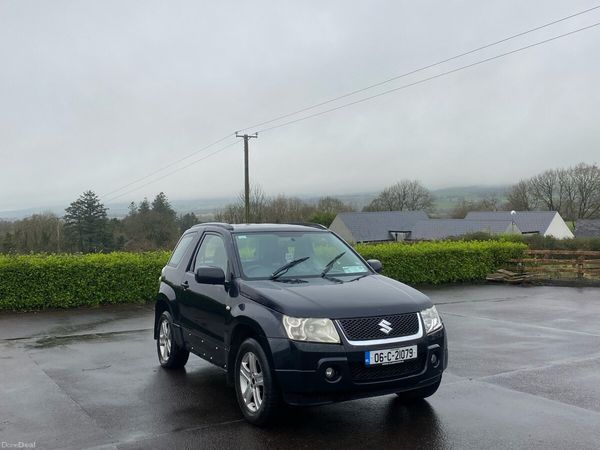 Suzuki Grand Vitara SUV, Petrol, 2006, Black
