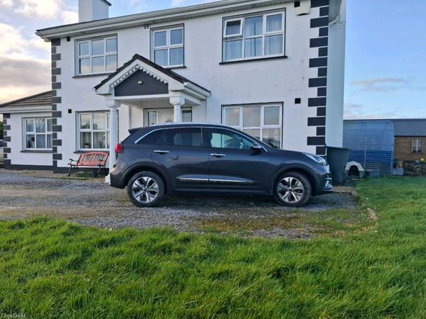 Kia e-Niro Estate/Jeep, Electric, 2020, Grey