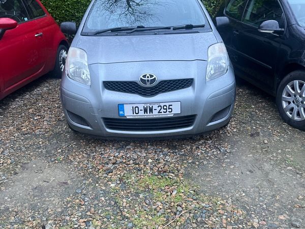 Toyota Yaris Hatchback, Diesel, 2010, Silver
