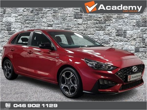 Hyundai i30 Hatchback, Petrol, 2022, Red